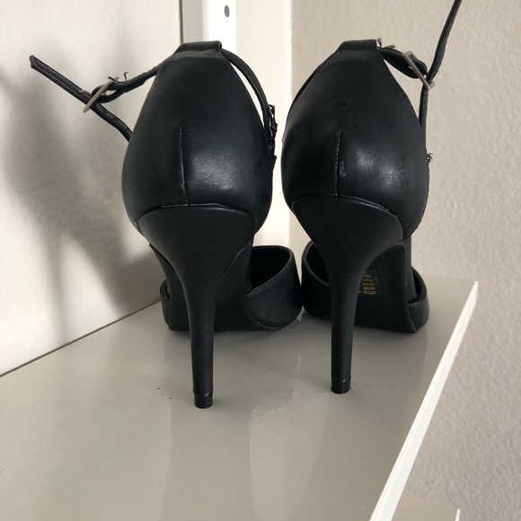 Silver tip heel shoe - Picture 3 of 4